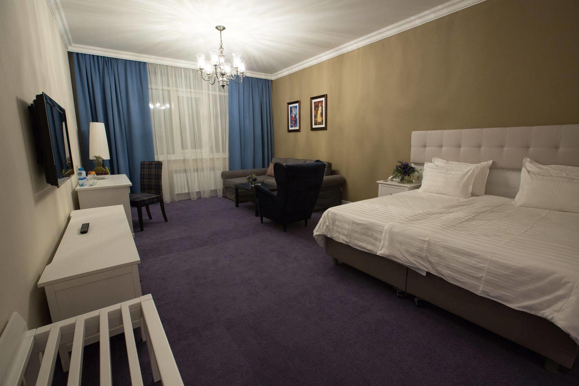 Hotel Monaco アスターナ エクステリア 写真